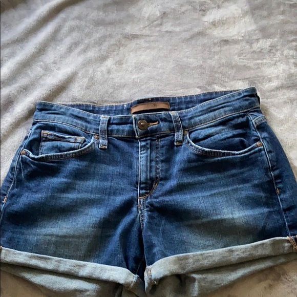 Joe’s shorts - Picture 2 of 5